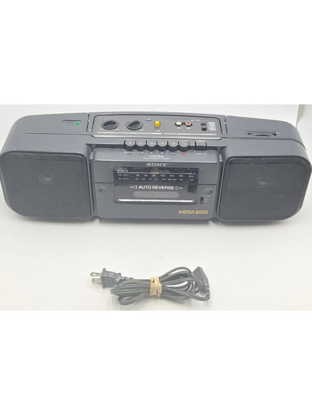 Vintage Sony CFS-209 AM/FM Stereo Cassette Boombox Auto Reverse Mega Bass Tested